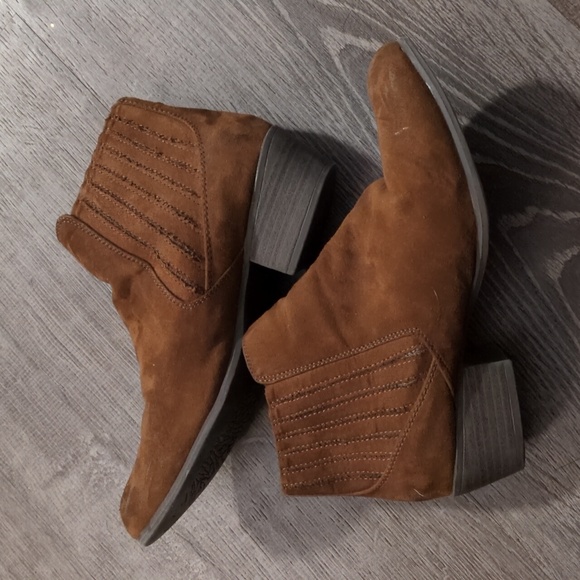 Booties - Picture 3 of 4